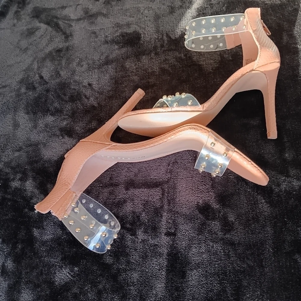 New BCBGeneration Jixa beige With Clear Strap Stiletto Heels Women's Size 7 - Picture 2 of 7